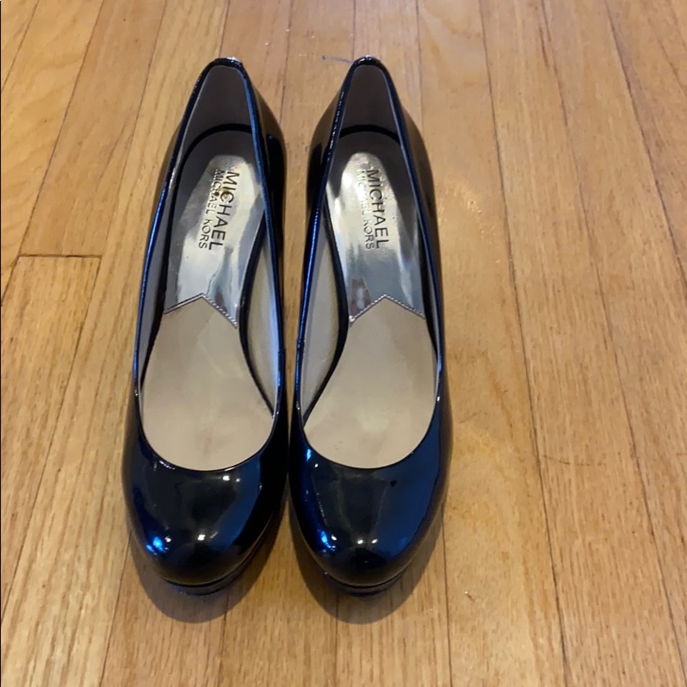 Micheal Kors black heels